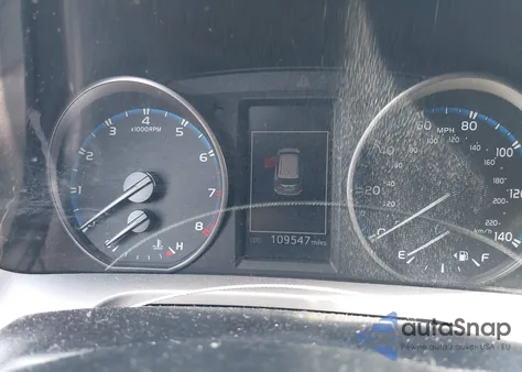 2018 Toyota Rav4 Xle from USA, damaged, VIN JTMWFREV6JJ726040